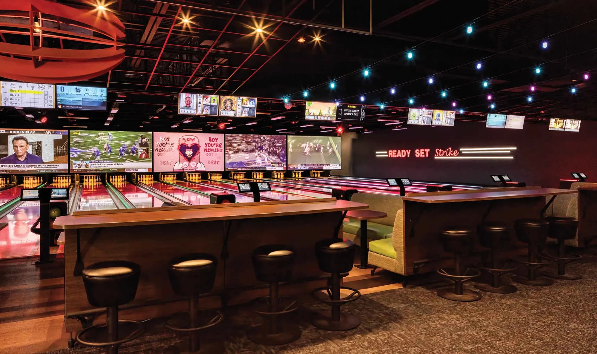 Andy B's Bowl Social business background image